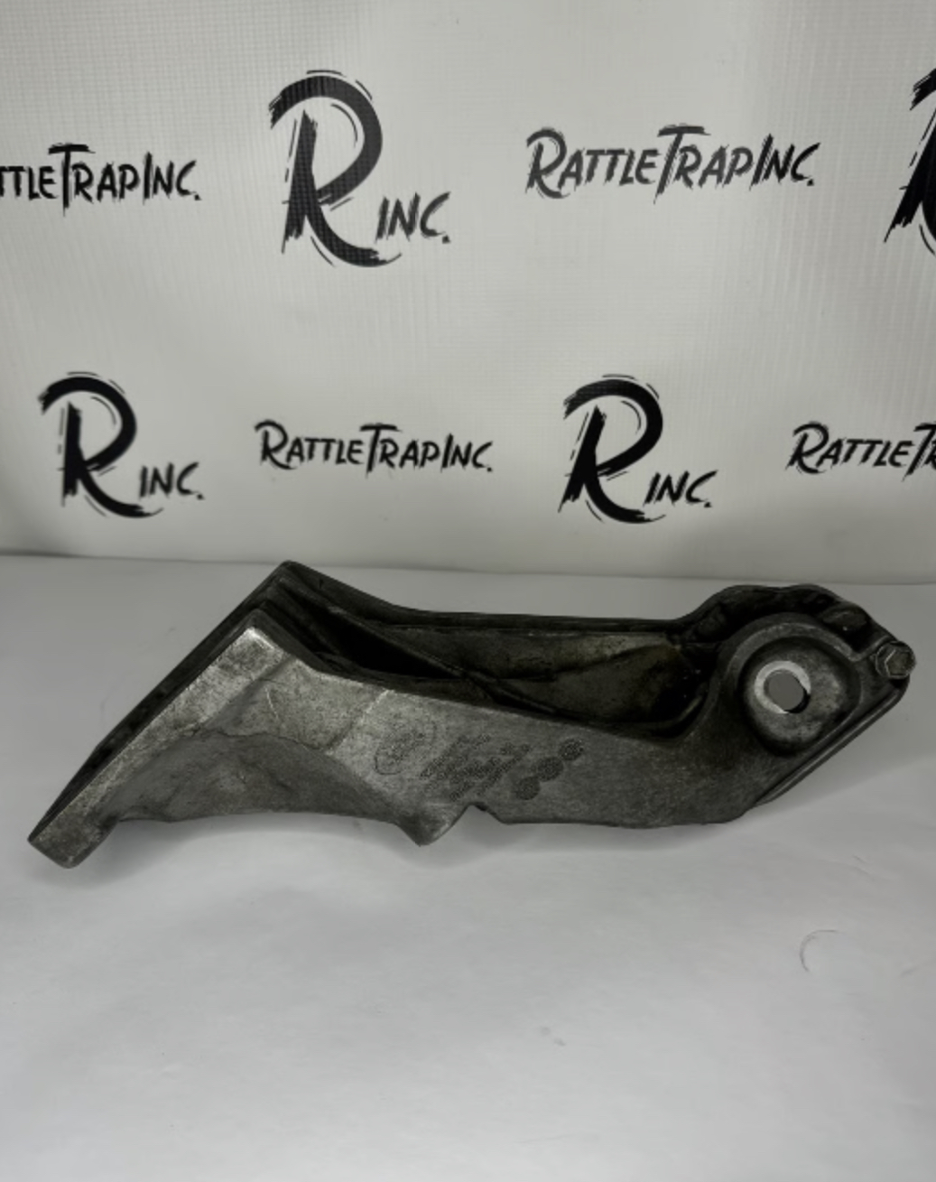 Land Rover Range Rover Passenger side Engine Mounting Bracket KKU500670 “Used, Stock No: 319”