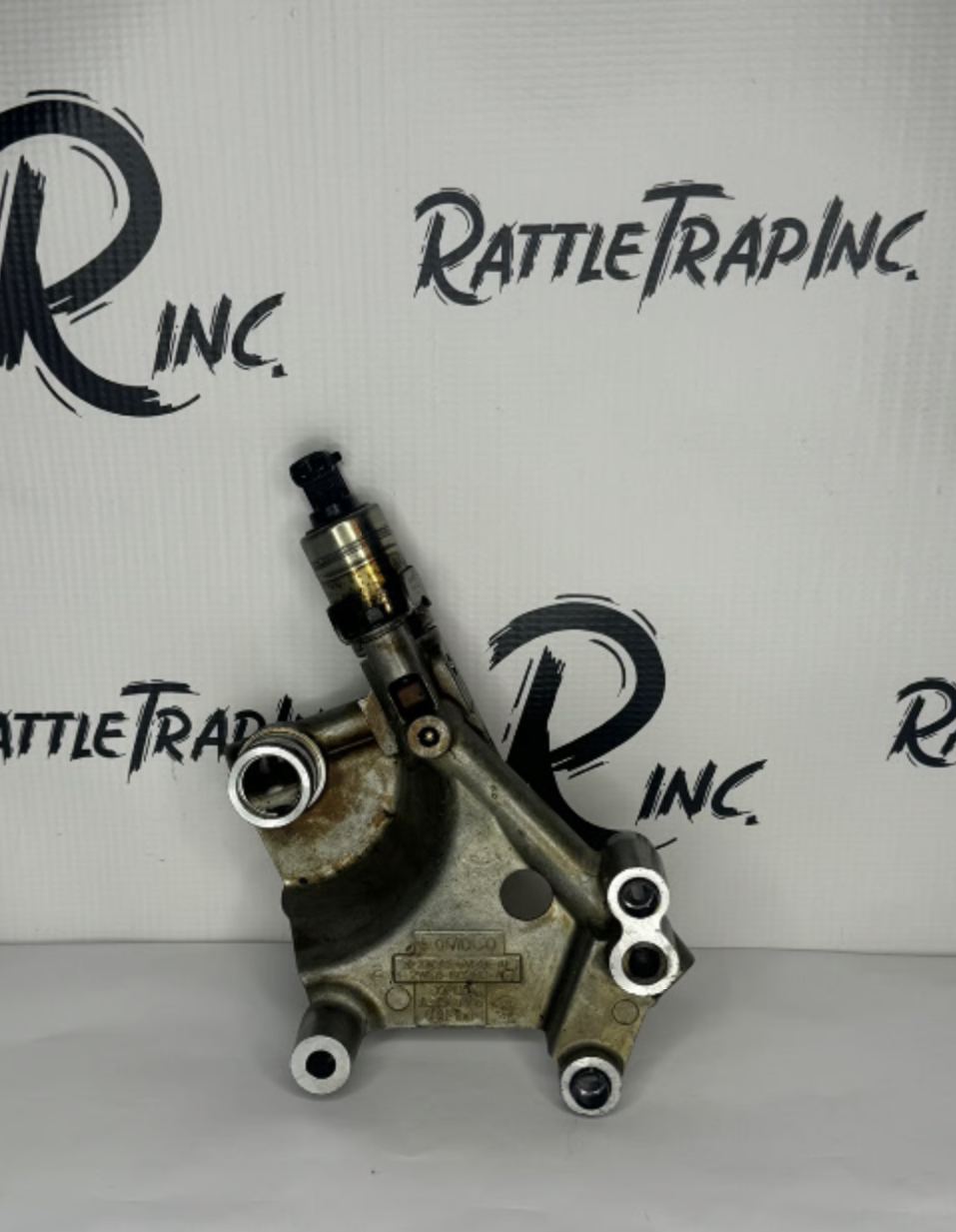 2006-09 Range Rover Right Side Variable Valve Timing Solenoid Bracket Part# RFXW93-6M281-AF “USED, Stock No: 321”