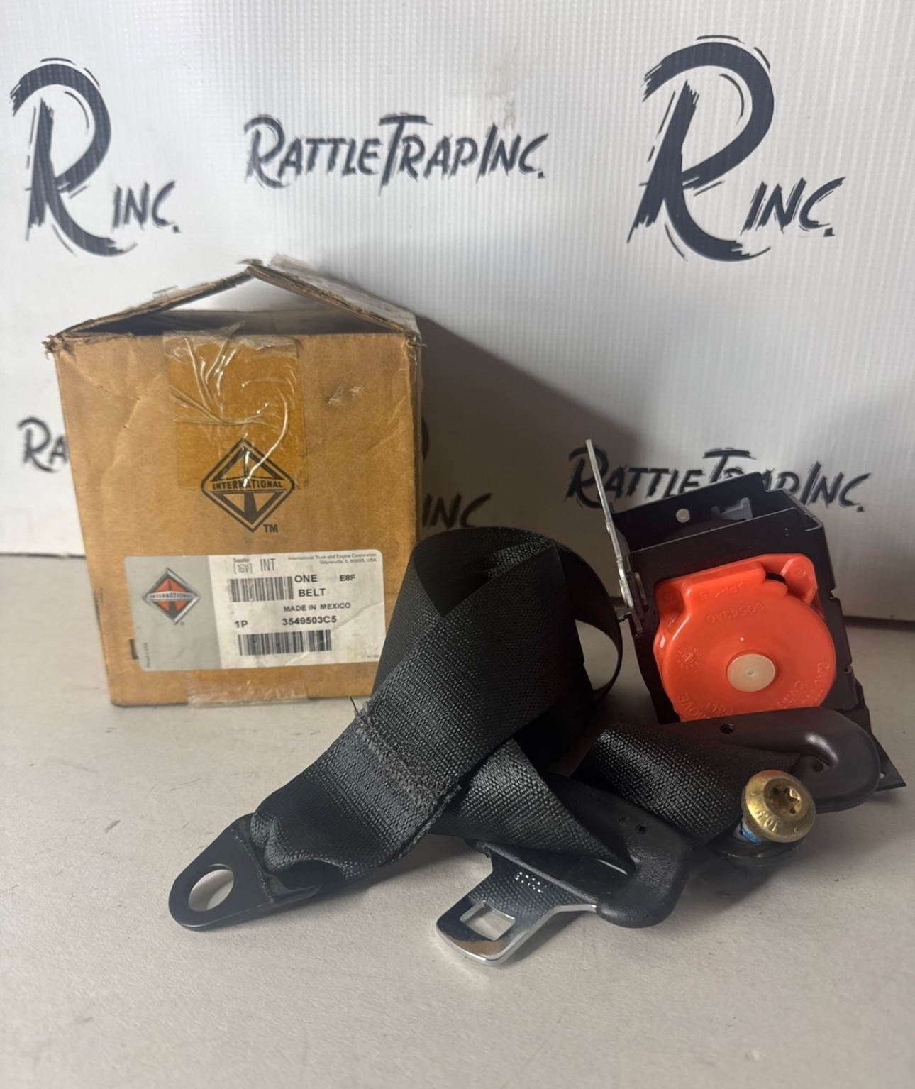 International Seat Belt Part No: 3549503C5 “Stock No: 322”