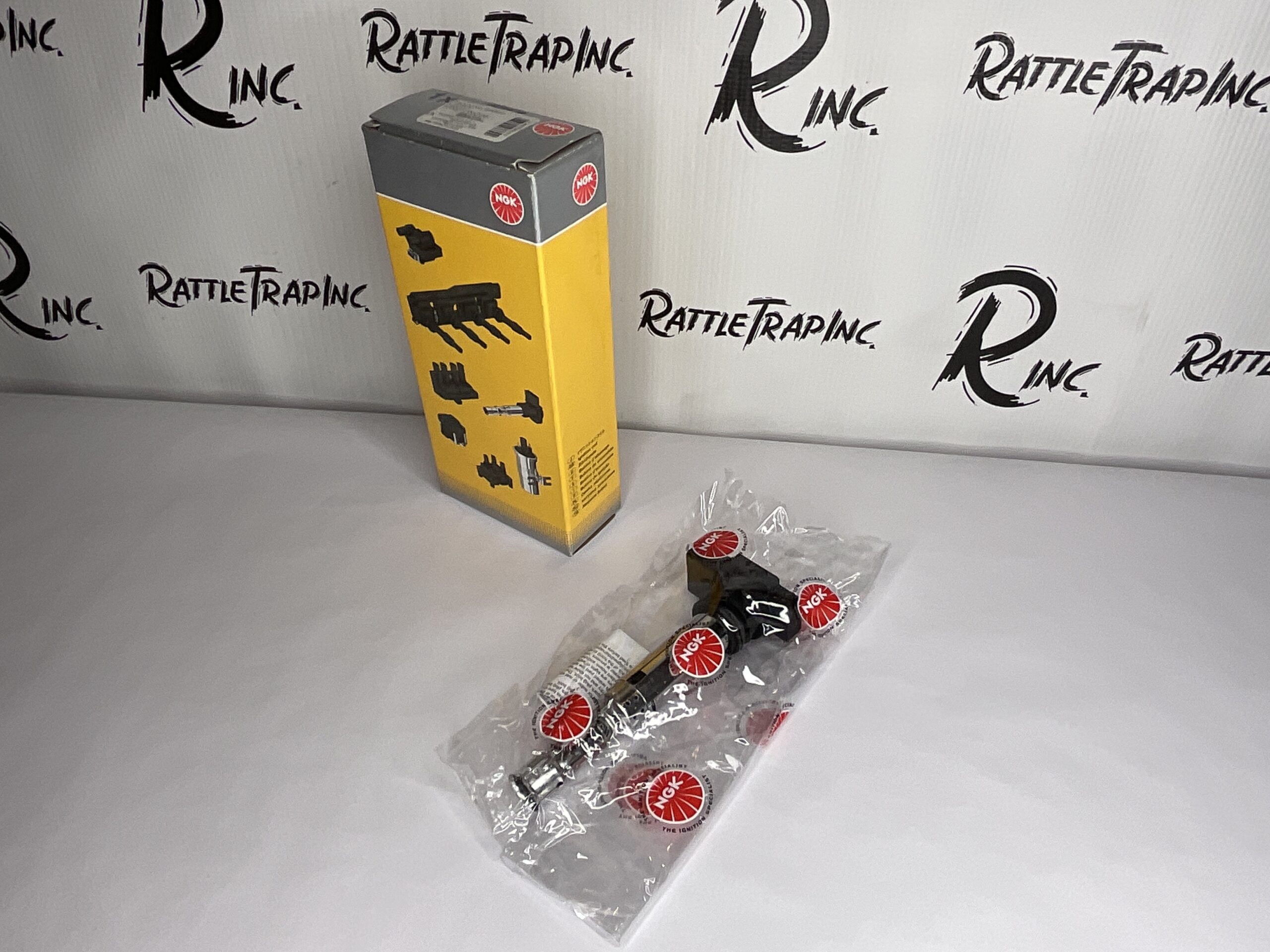 NGK Ignition Coil Part No: U5017 “New, Stock No: 390”