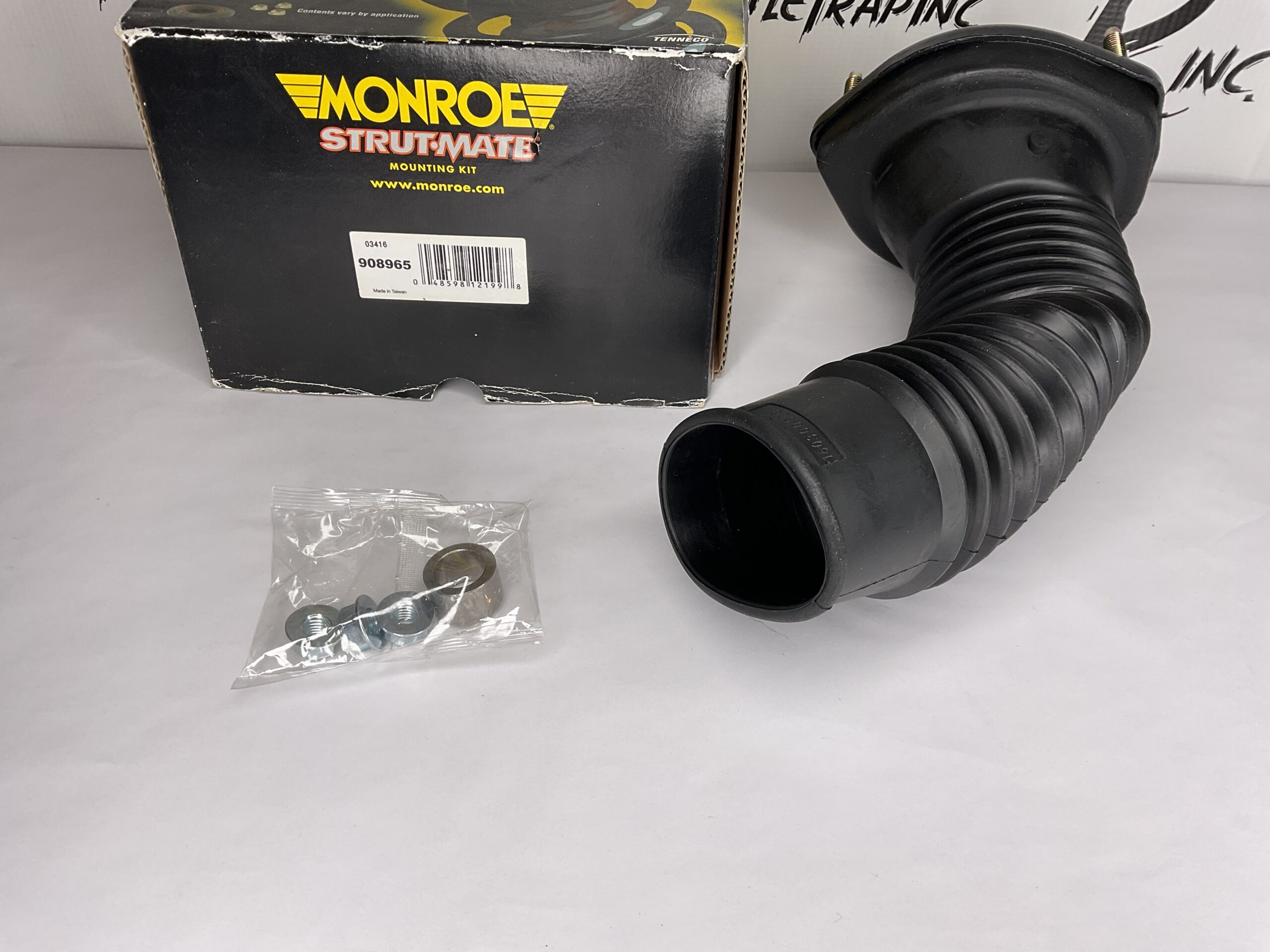 Monroe Strut-Mate Suspension Strut Mount Part No: 908965 “New, Stock No: 371”