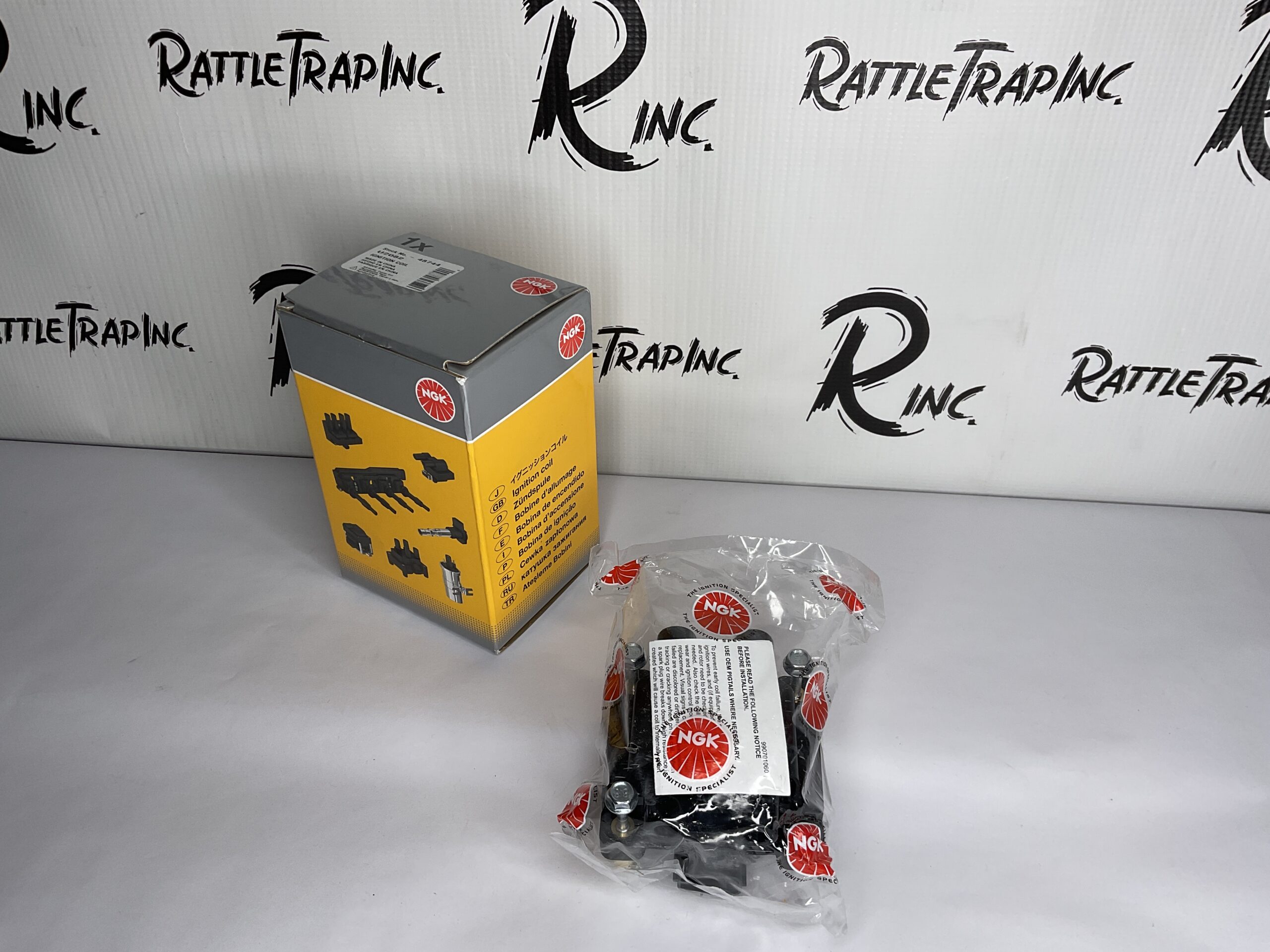 NGK DIS Ignition Coil Part No: 48744, U2082 “New, Stock No: 511”