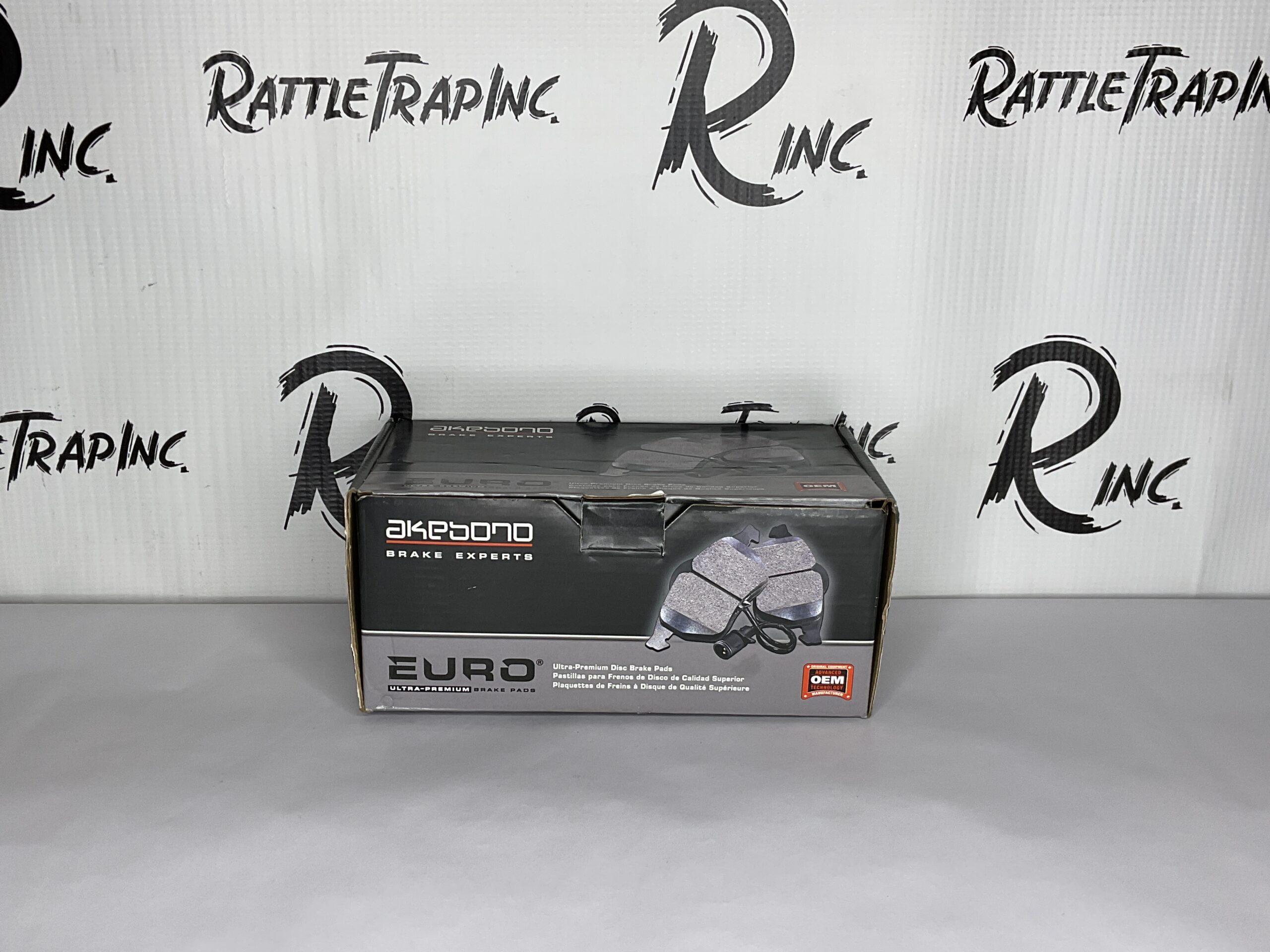 Akebono Euro Ultra Premium Ceramic BMW Brake Pads Part No: EUR681 “New, Stock No: 529”