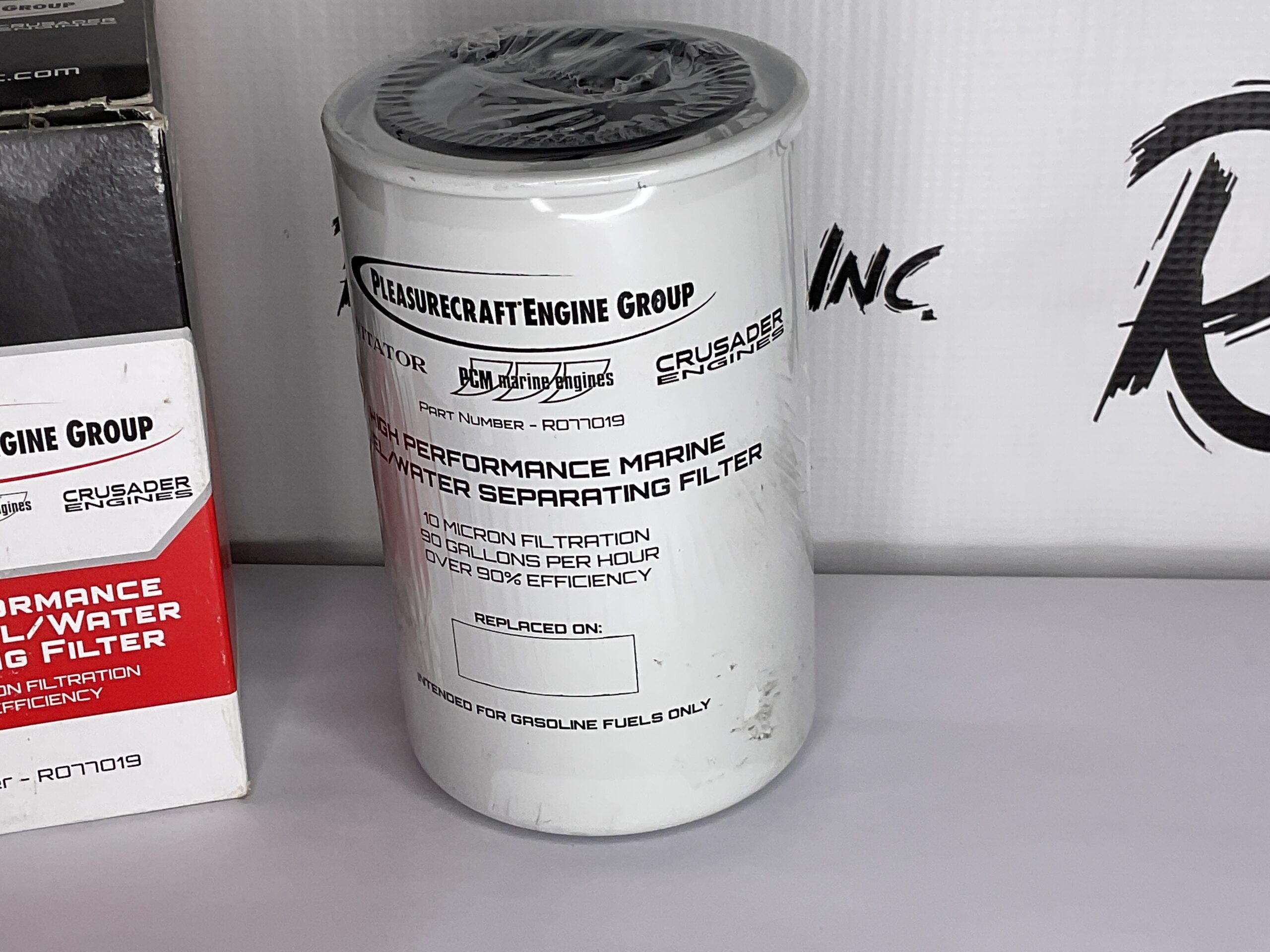 Marine High Performance Fuel/Water Separating Filter Part No: R077019 “New Open Box, Stock No: 440”