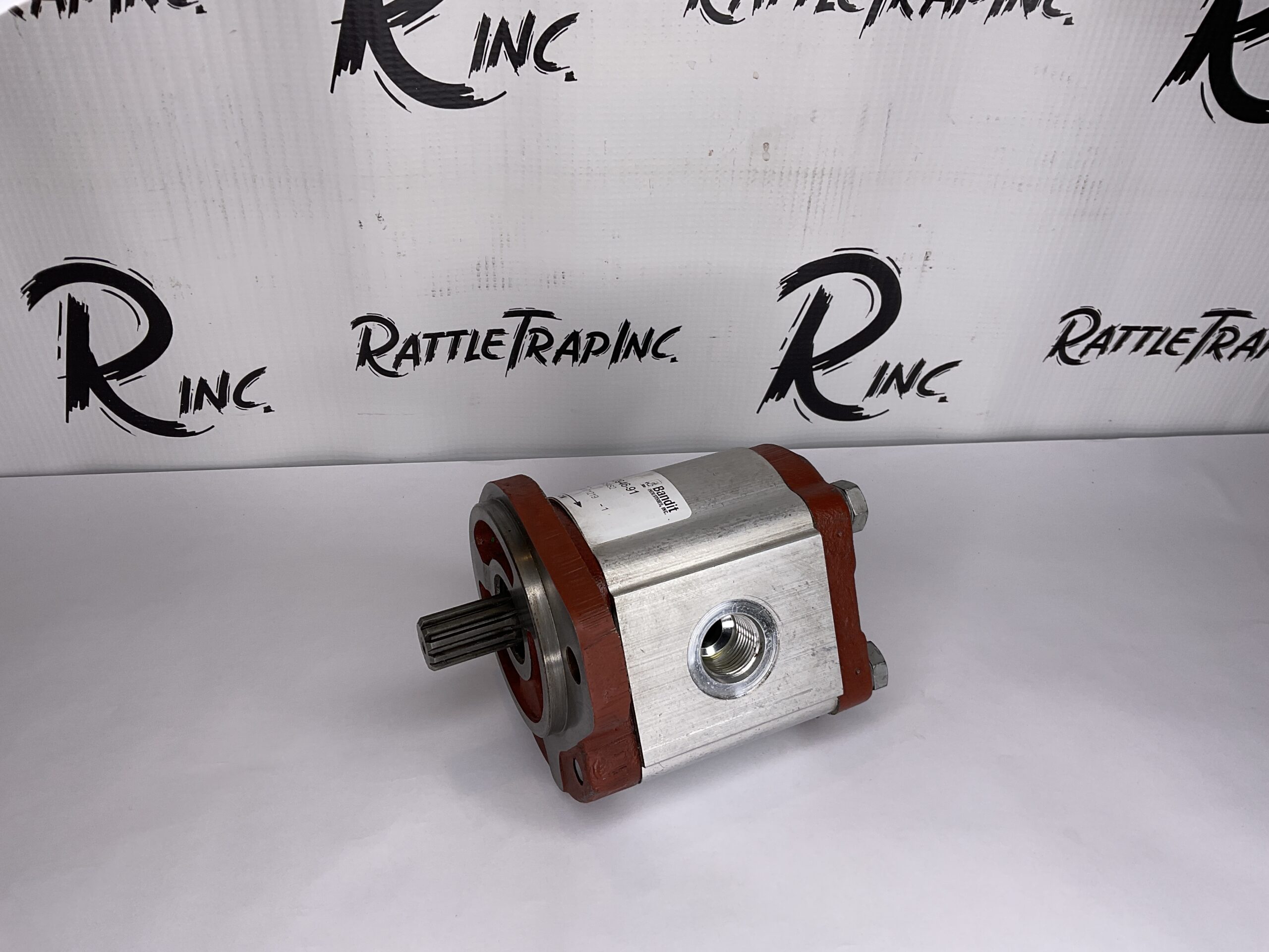 Bandit Industries Hydraulic Pump Part Number: 900-3946-91 “New Open Box, Stock No: 0549”