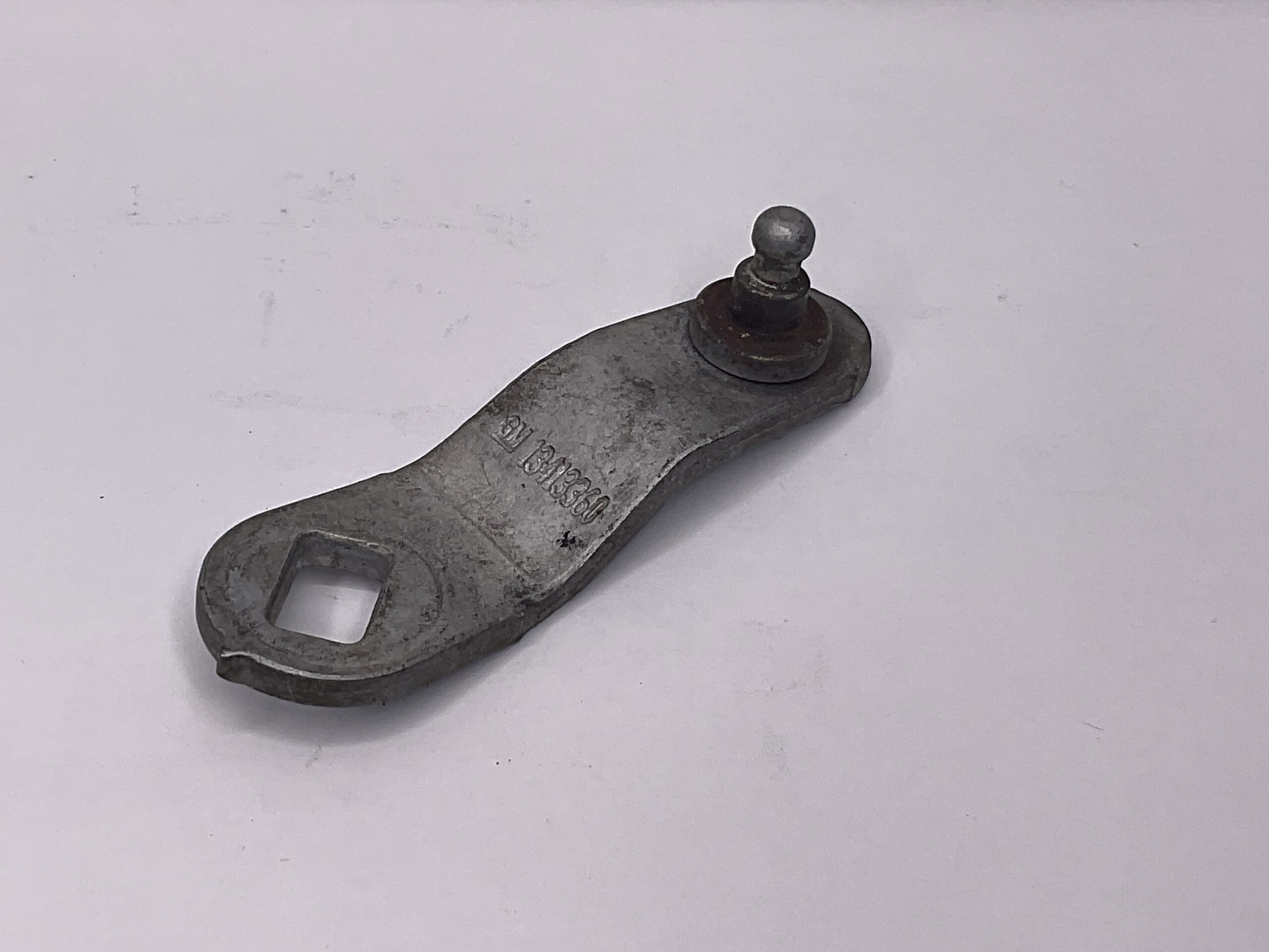 GM Automatic Transmission Range Selector Cable Lever 13413360 “Used, Stock No: 0557”