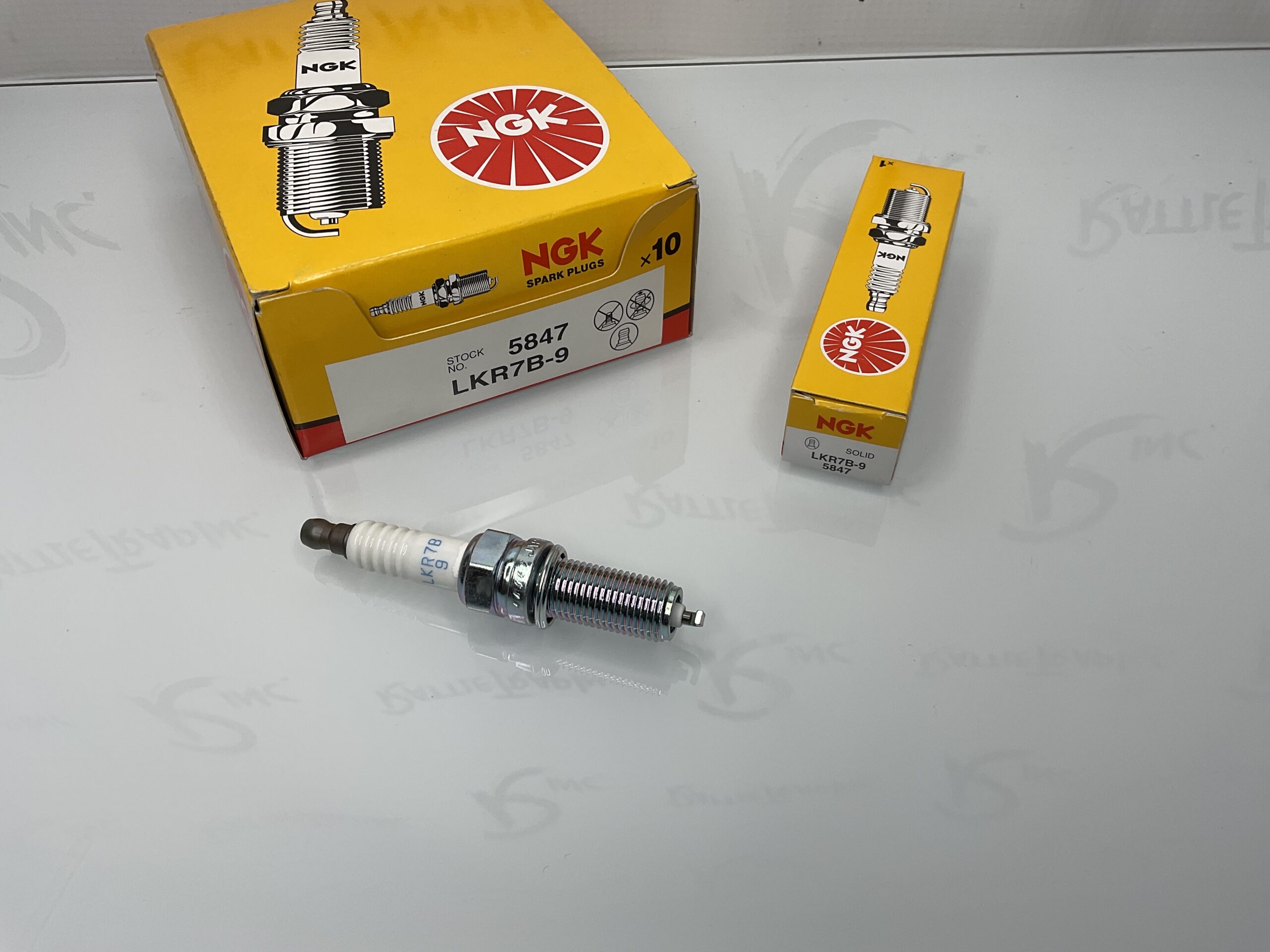 NGK Spark Plug Part No: LKR7B-9, 5847 “New, Stock No: 0610”