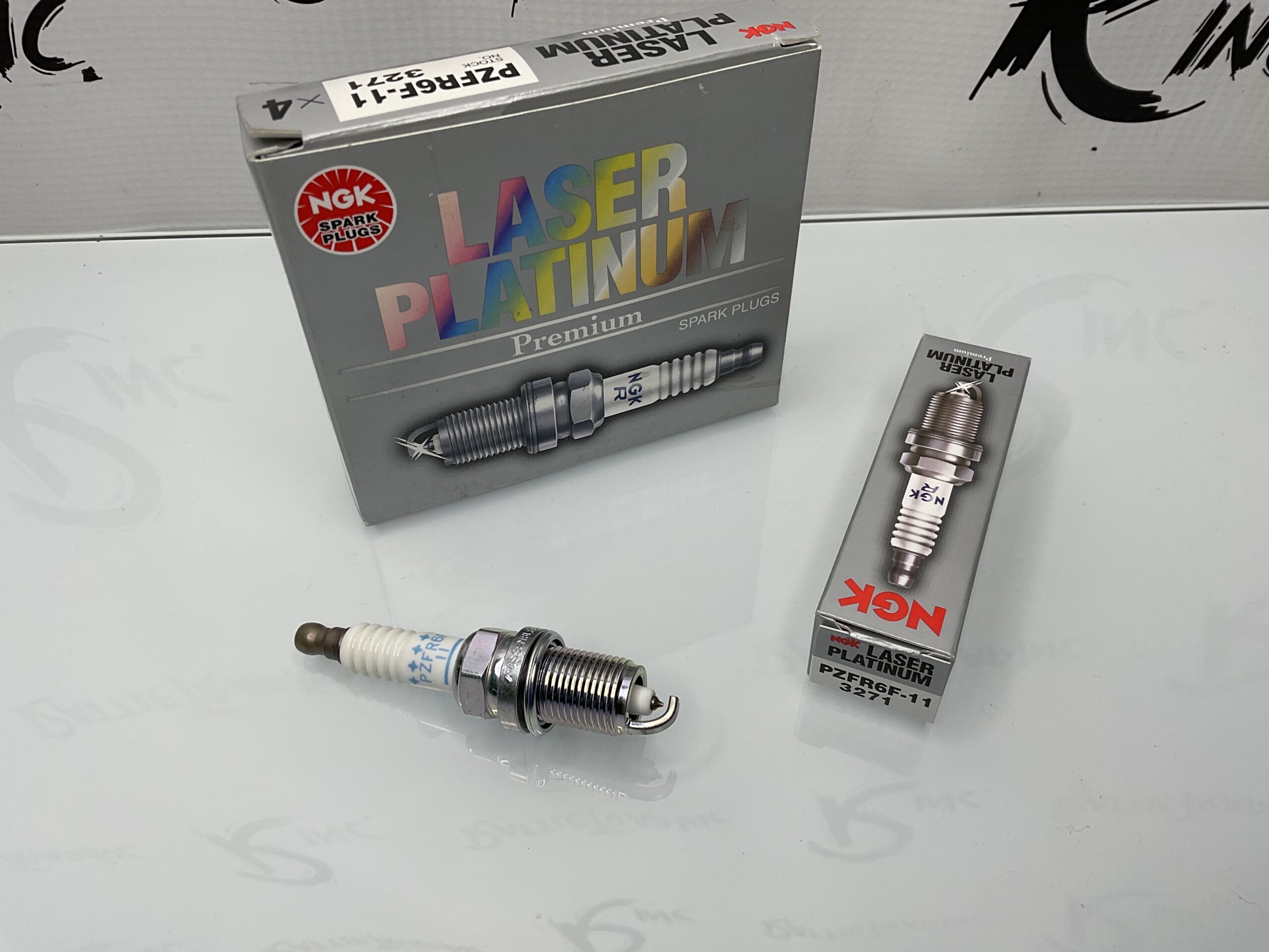 NGK Laser Platinum Premium Spark Plug Part No: PZFR6F-11, 3271 “New, Stock No: 0611”