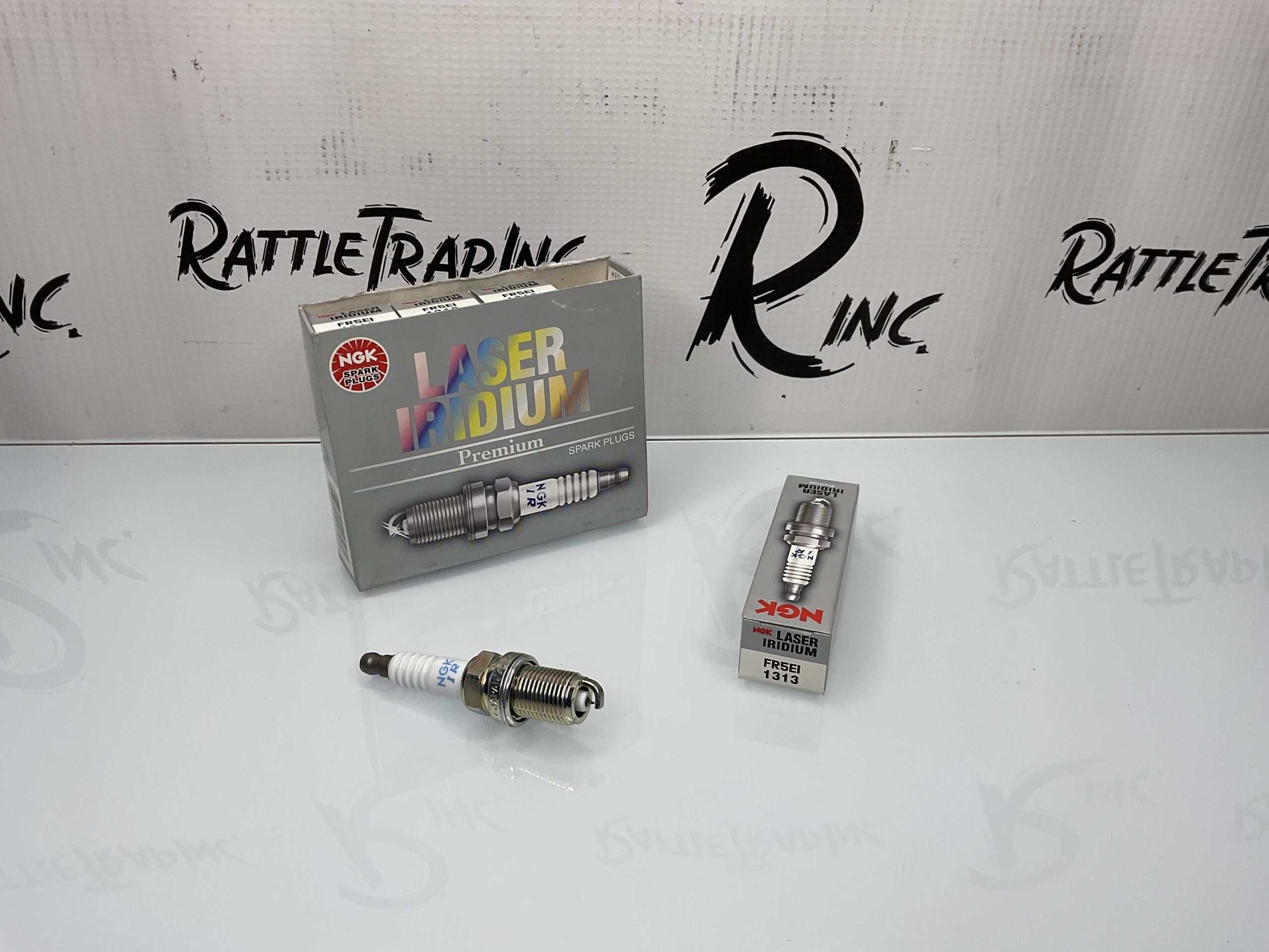 NGK Laser Iridium Premium Spark Plug Part No: FR5EI, 1313 “New, Stock No: 0613”