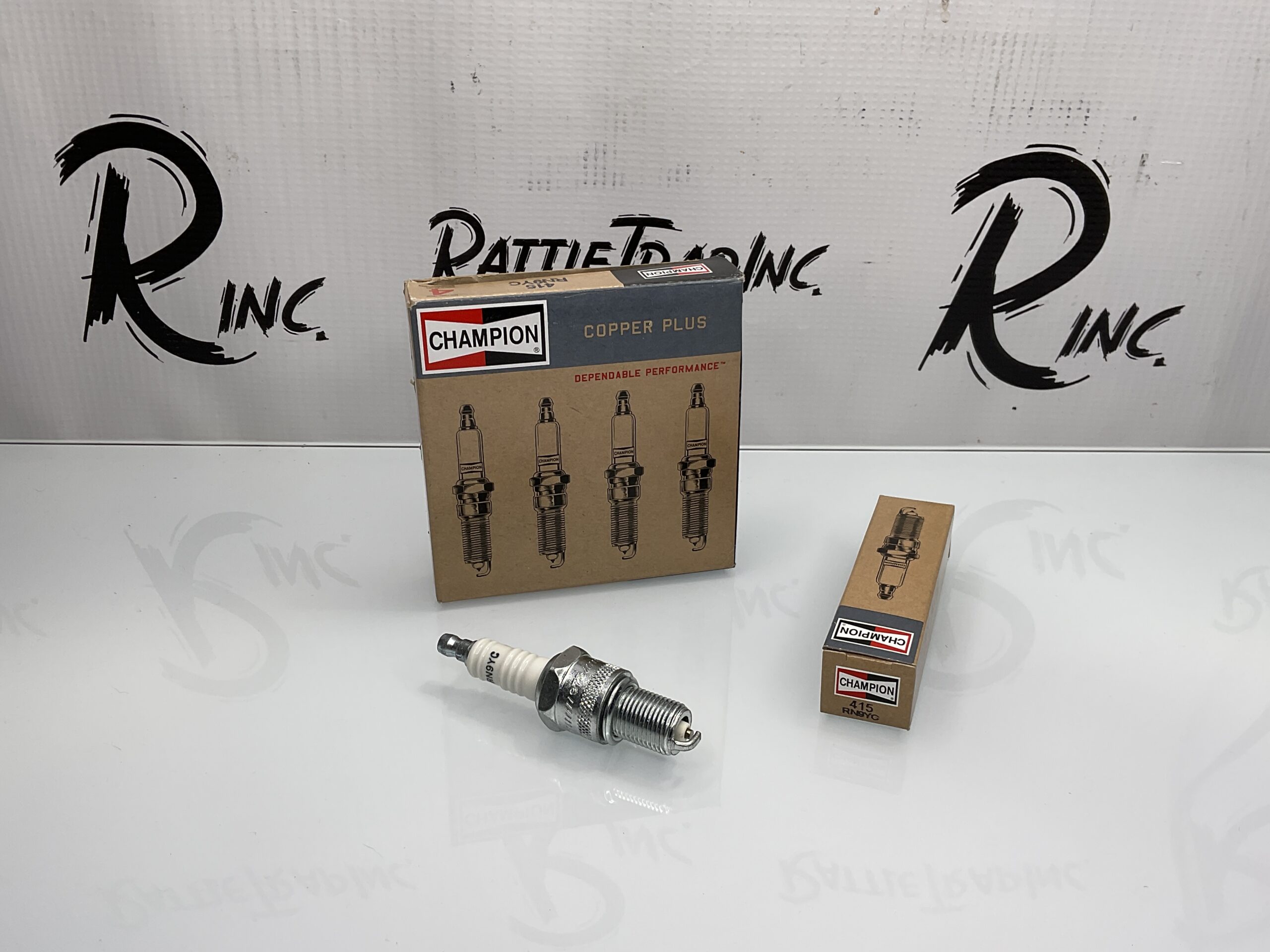 Champion Copper Spark Plug Part No: RN9YC, 415 “New, Stock No: 0640”