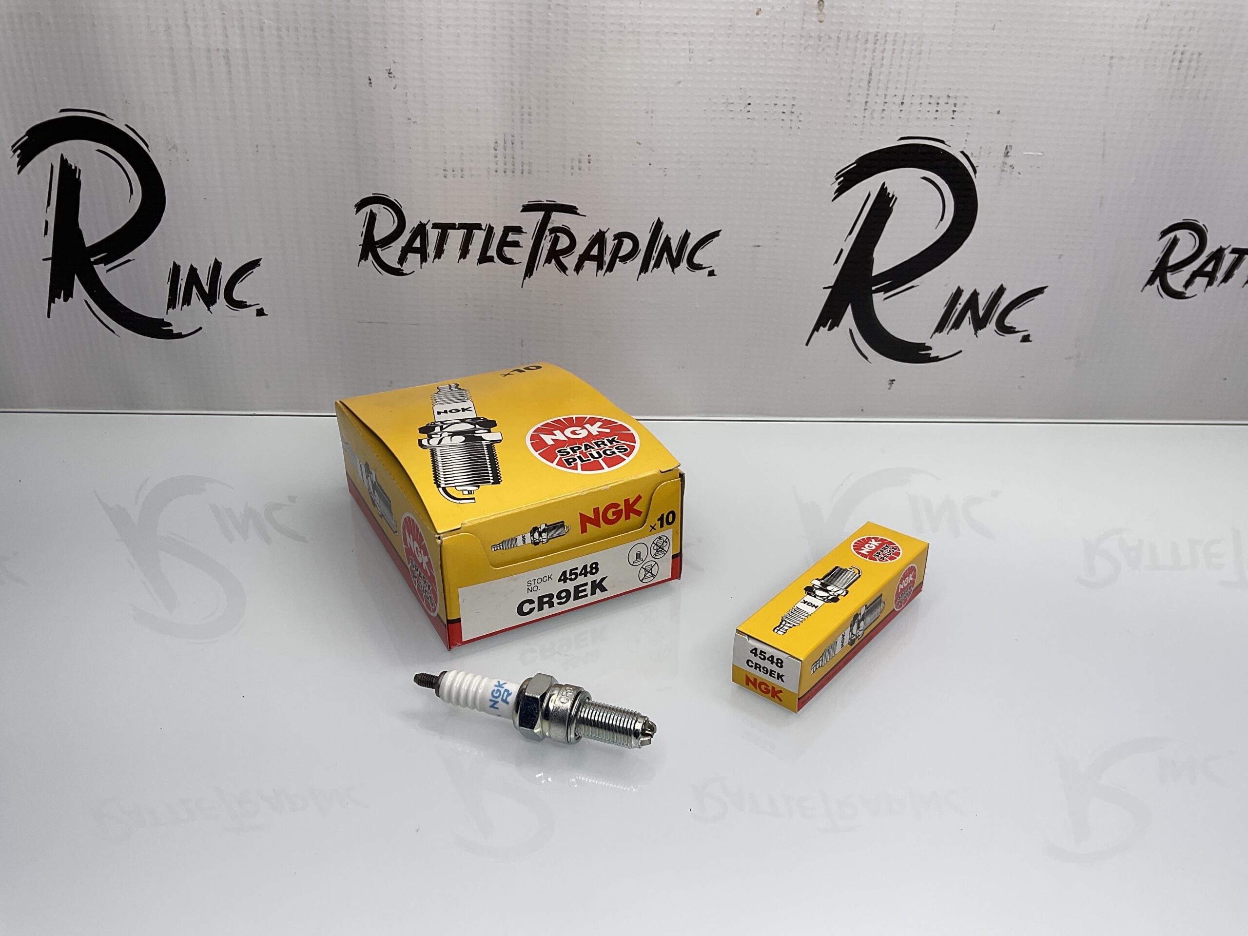 NGK Spark Plug Part No: CR9EK, 4548 “New, Stock No: 0657”