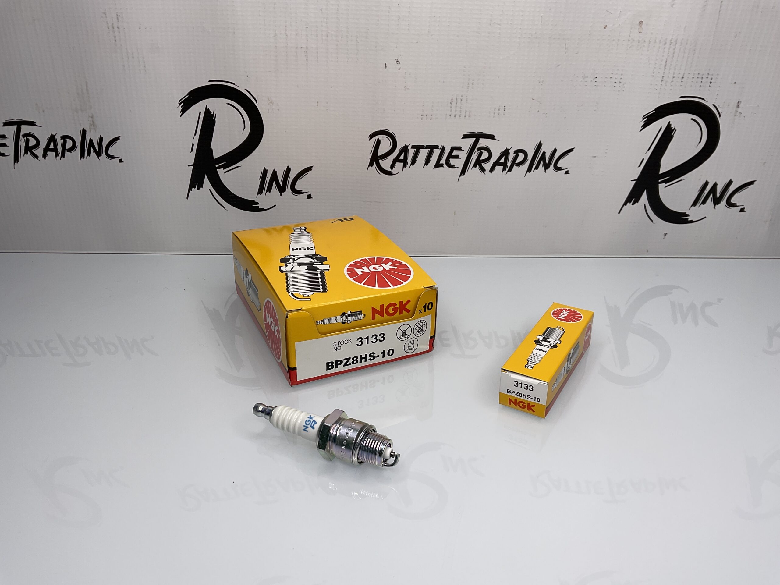 NGK Spark Plug Part No: BPZ8HS-10, 3133 “New, Stock No: 0662”