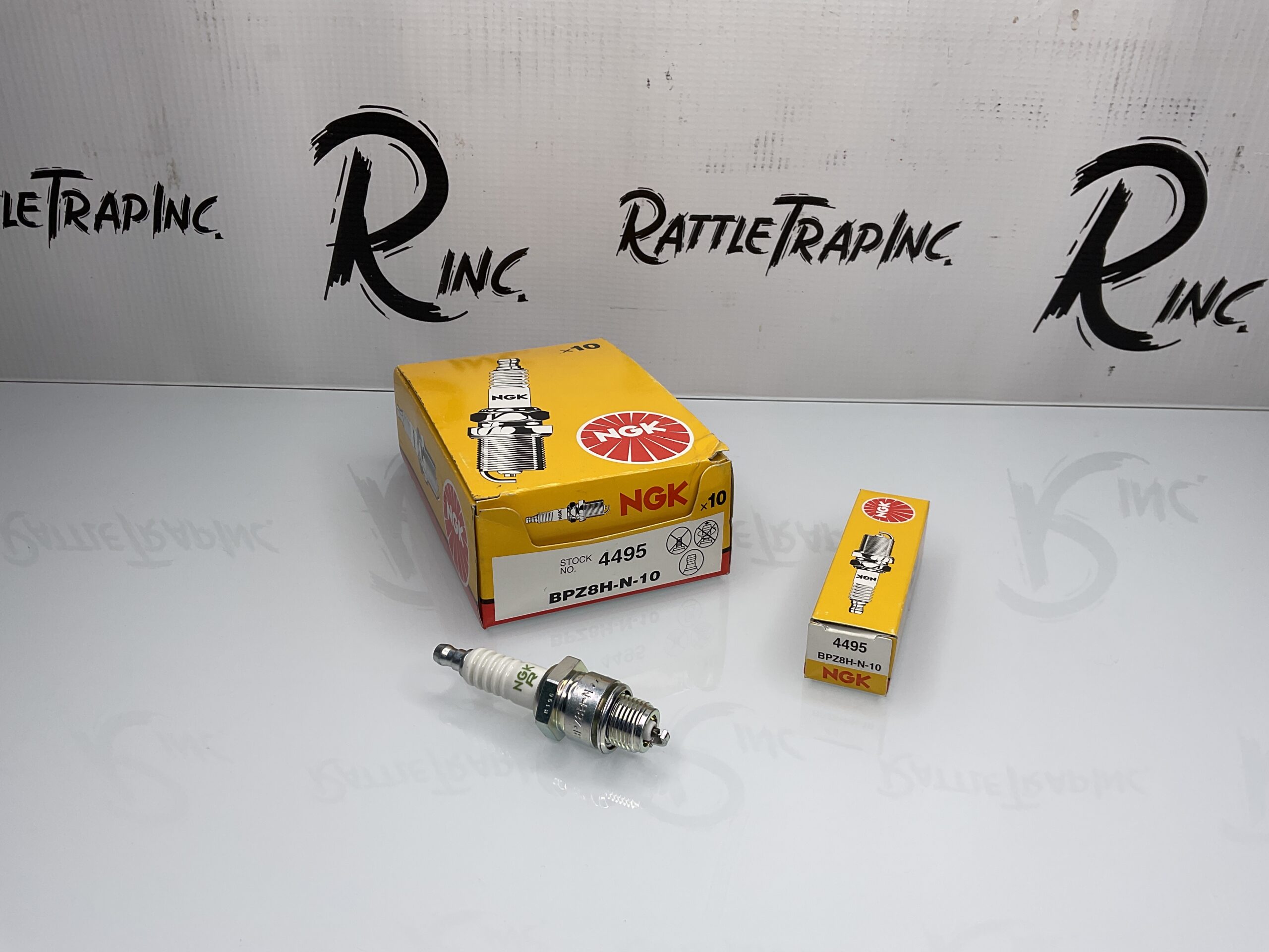 NGK Spark Plug Part No: BPZ8H-N-10, 4495 “New, Stock No: 0674”