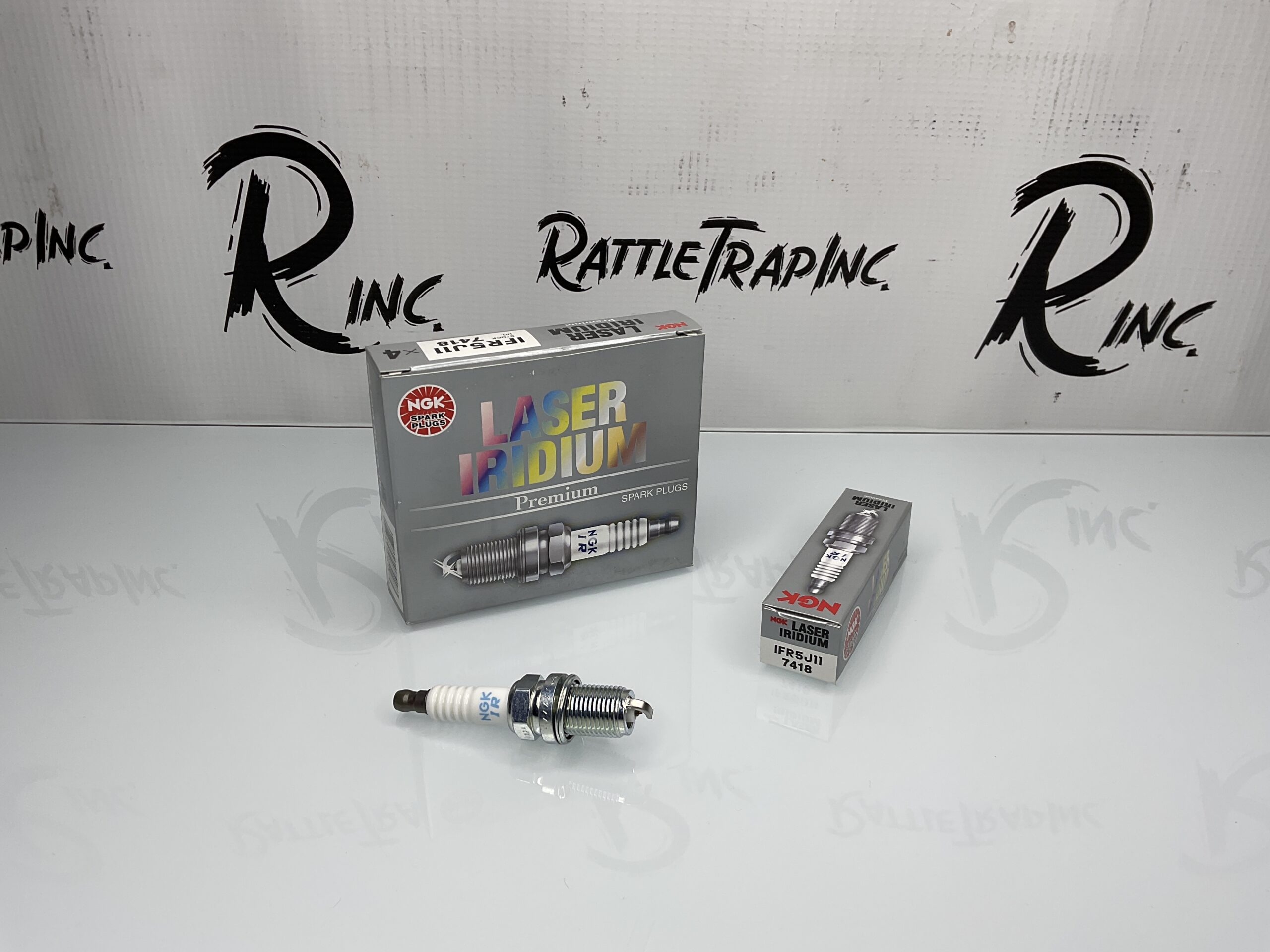 NGK Laser Iridium Spark Plug Part No: IFR5J11, 7418 “New, Stock No: 0681”