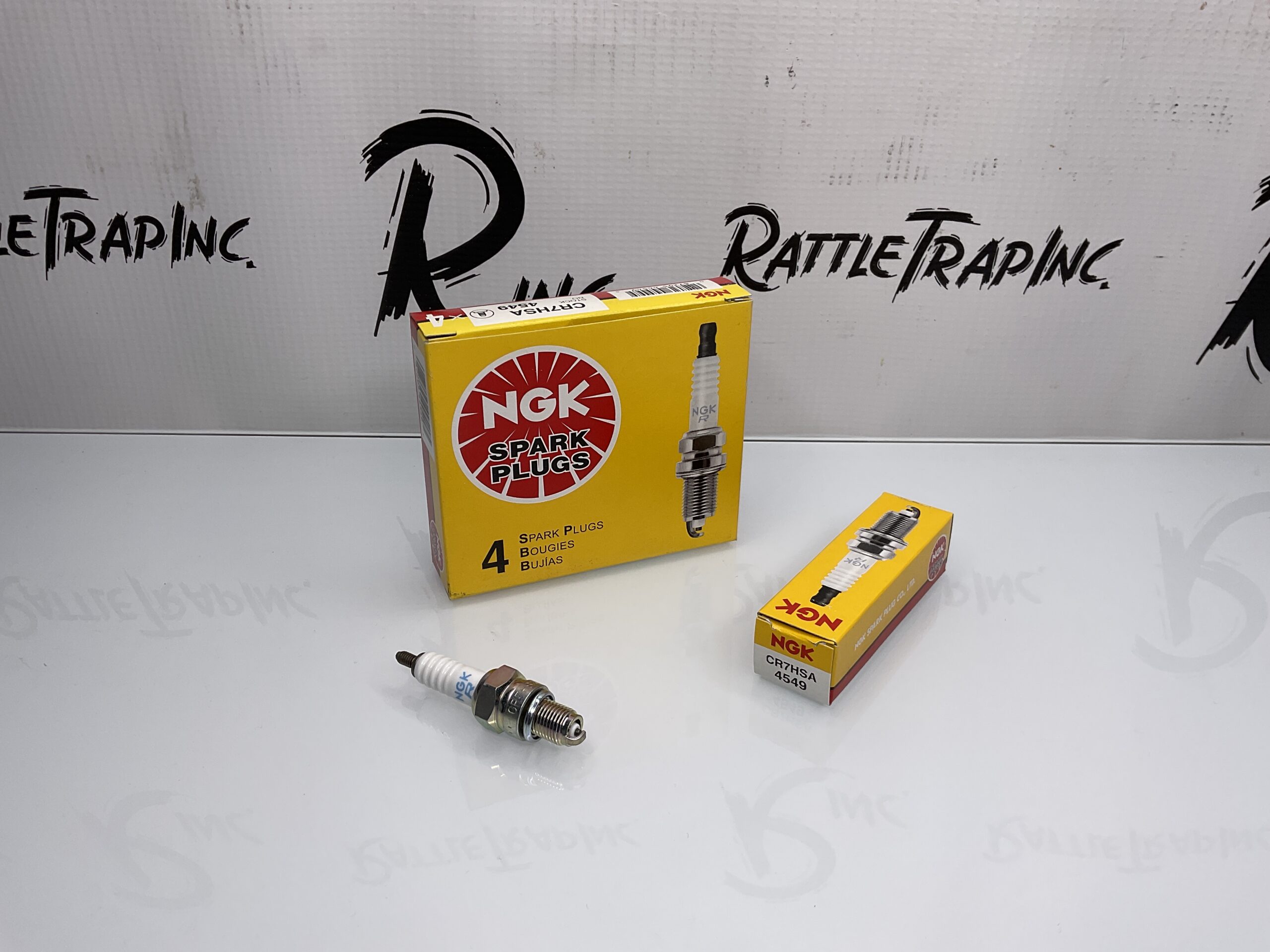 NGK Spark Plug Part No: CR7HSA, 4549 “New, Stock No: 0688”