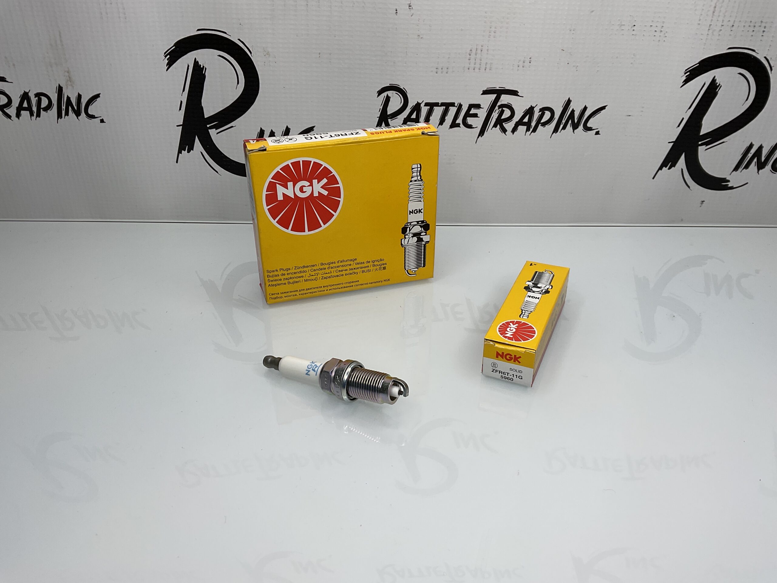 NGK Spark Plug Part No: ZFR6T-11G, 5960 “New, Stock No: 0699”
