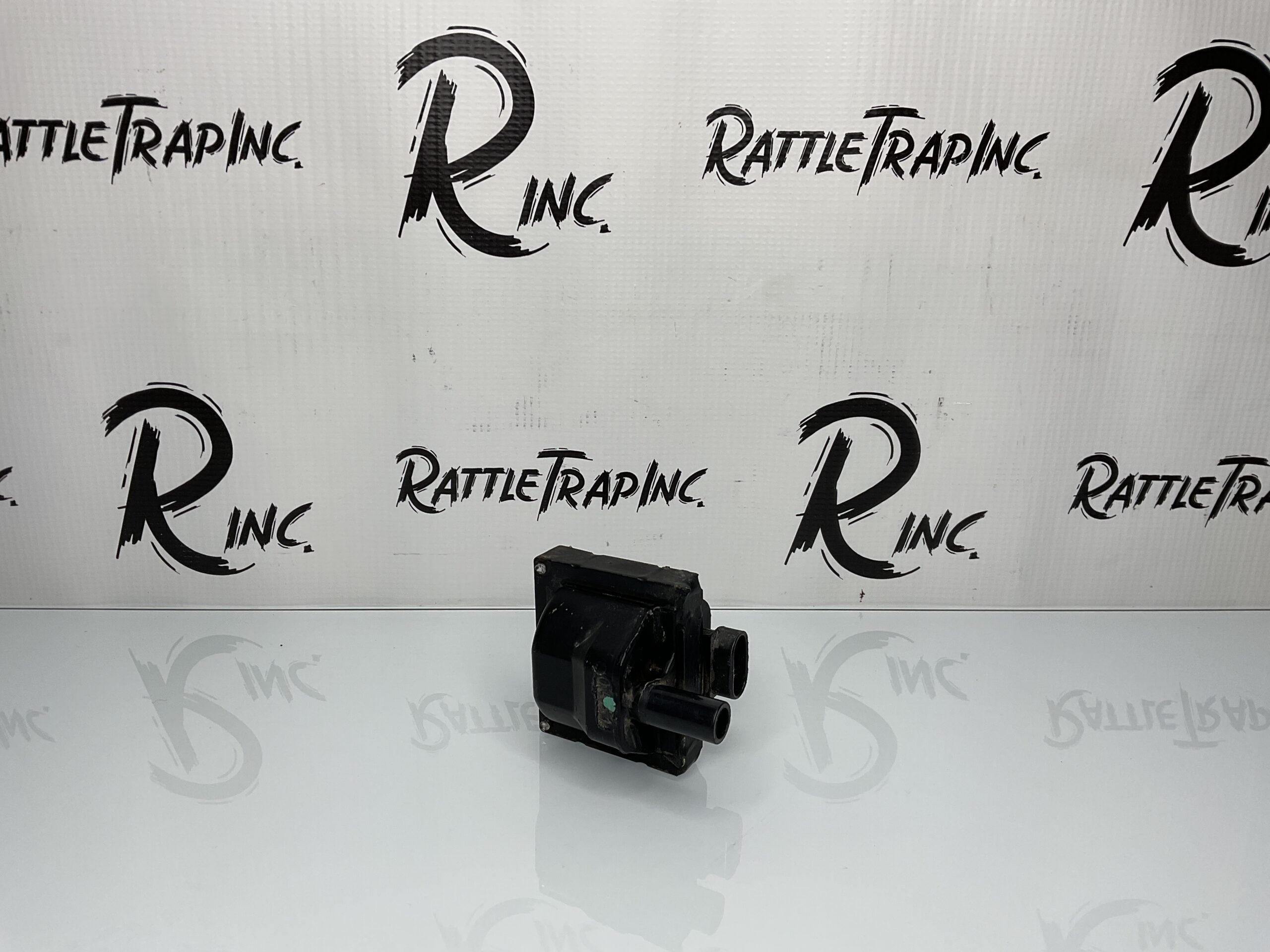 GM 7.4 Vortec Ignition Coil OEM (Pulled from vehicle with 9k miles) Part No: CE20003 “Used, Stock No: 0731”