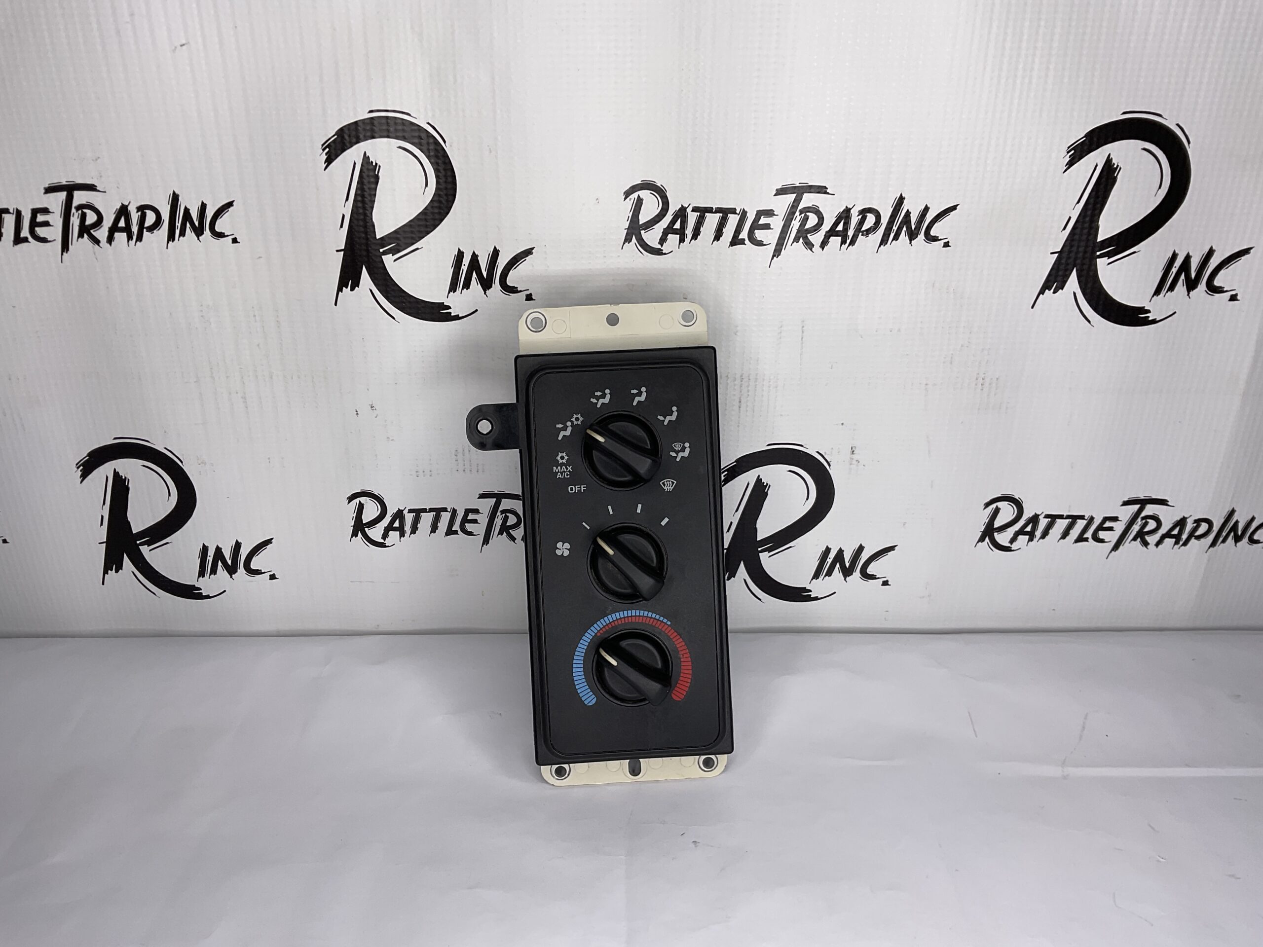 Used Lucas Thermo King H/VAC Temperature Control Gauges Part No: 58024B “Used, Stock No: 0597”